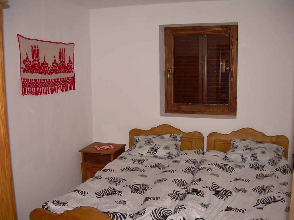 Veresko Villa Lacu Rosu Kamer foto