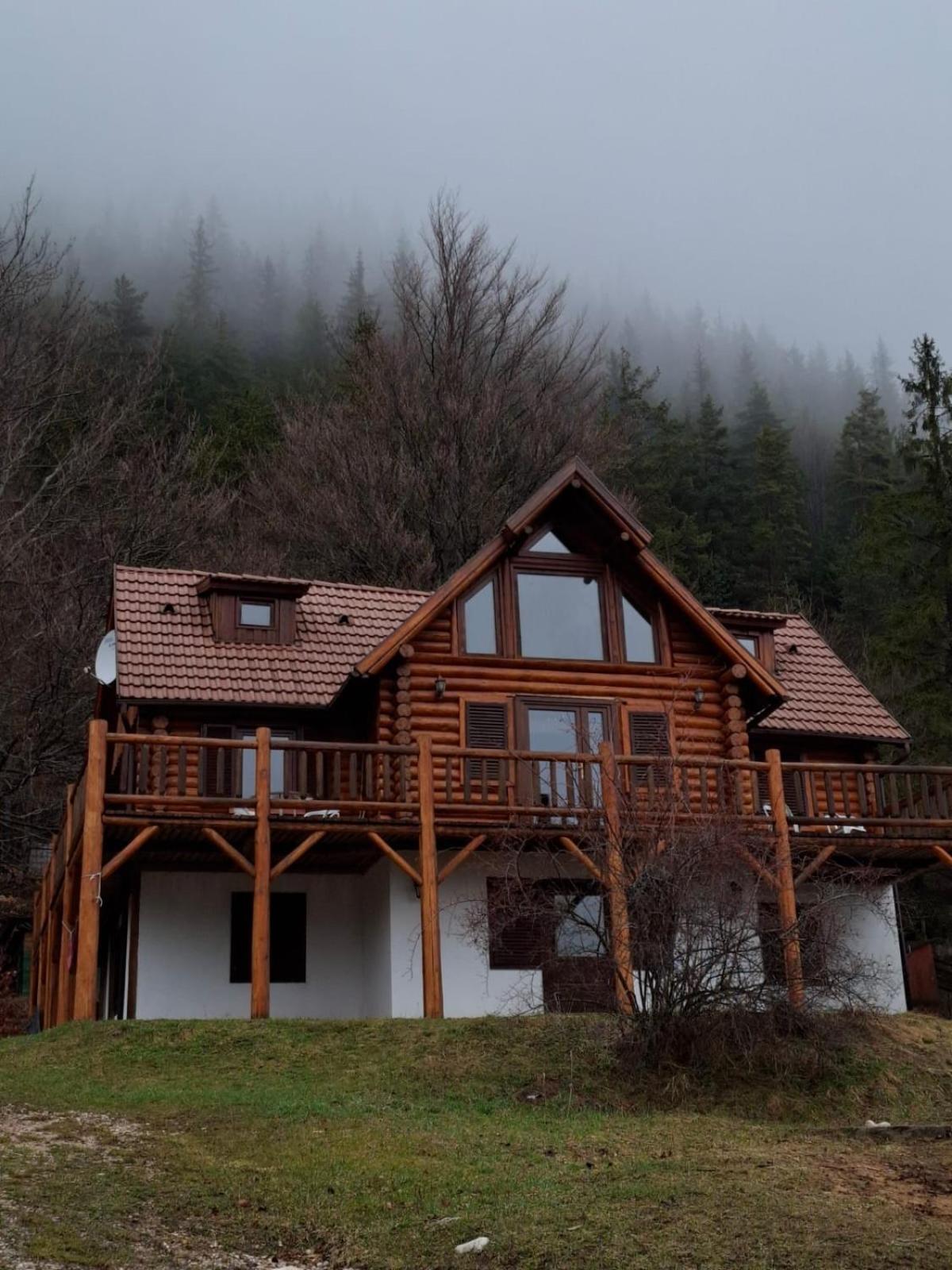 Veresko Villa Lacu Rosu Buitenkant foto